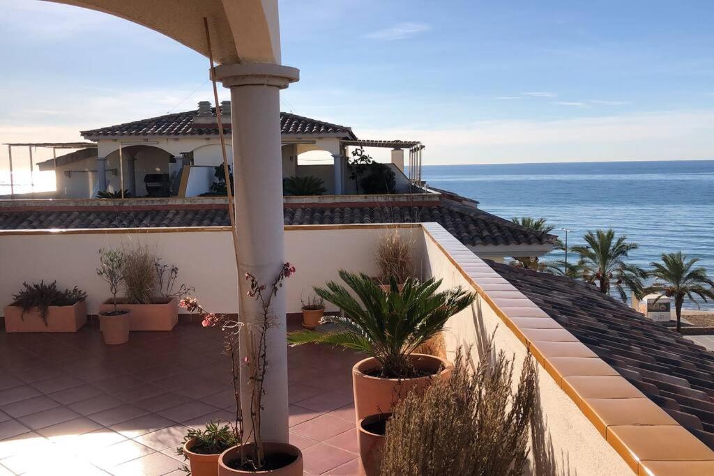 Cal Salmare Seafront Apartment With Rooftop Terrace And Pool 卡拉费尔 外观 照片